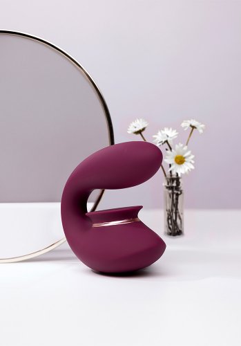 Twitch 3 Vibrator and Suction, Burgundy